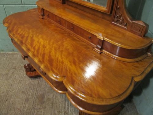 fig 2. ANTIQUE VICTORIAN SATIN BIRCH DUCHESS DRESSING TABLE C1880
