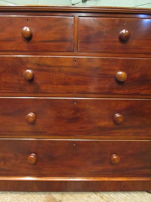 fig 1. ANTIQUE VICTORIAN MAHOGANY CHEST OF DRAWERS C1880