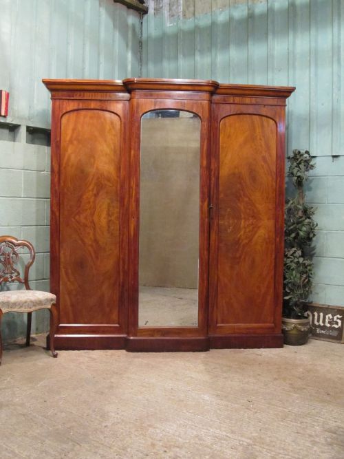 Antique Victorian Mahogany Breakfront Triple Wardrobe Compactum C1880