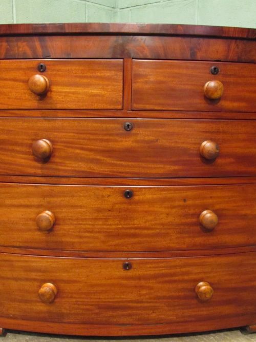 fig 2. ANTIQUE VICTORIAN MAHOGANY BOW FRONT CHEST OF DRAWERS C1880