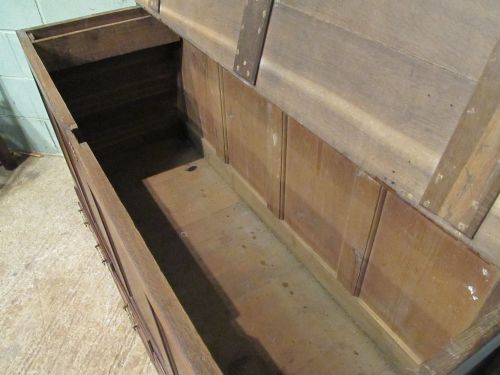 fig 2. ANTIQUE GEORGIAN JOINED OAK MULE CHEST C1780