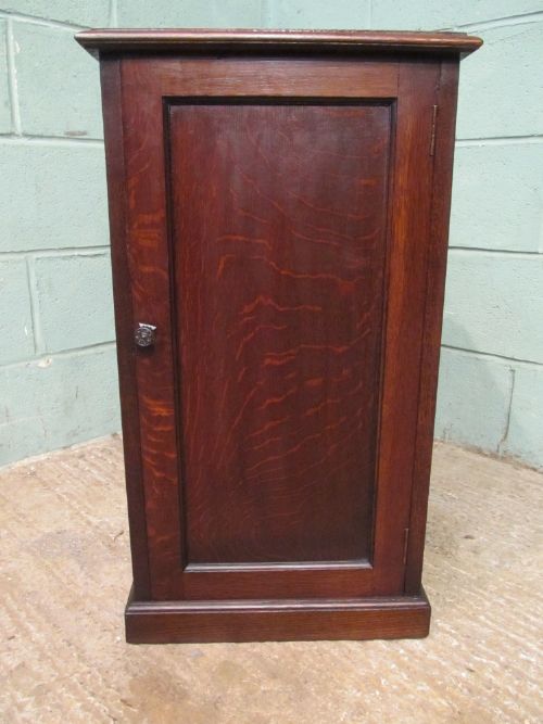 fig 1. ANTIQUE EDWARDIAN OAK POT CUPBOARD C1900