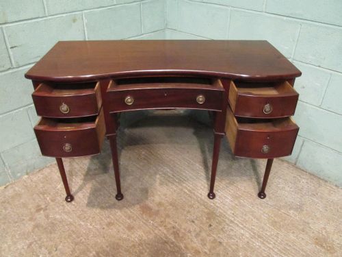 fig 2. ANTIQUE EDWARDIAN MAHOGANY SERPENTINE SHAPED DESK C1900