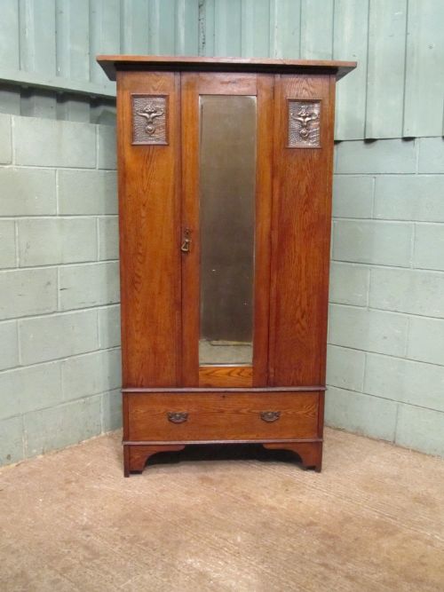 fig 1. ANTIQUE ARTS & CRAFTS OAK HALL WARDROBE C1890