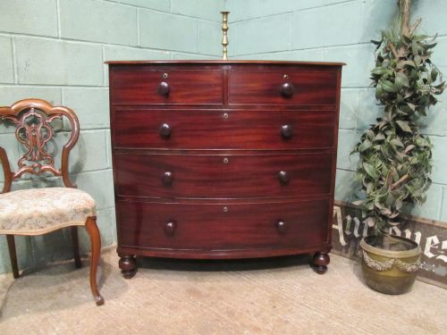 Antique Victorian Mahogany Bow Front Chest of Drawers C1880