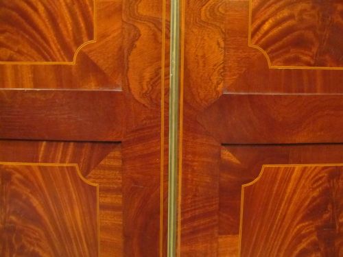 fig 1. ANTIQUE EDWARDIAN REGENCY FLAMNED MAHOGANY BOW FRONT WARDROBE C1900