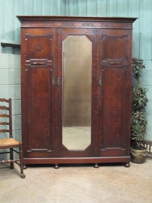 Antique Edwardian Oak Triple Wardrobe C1900