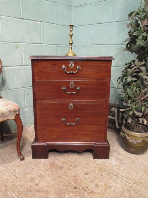 Antique Georgian Regency Mahogany Narrow Chest of Drawers C1820