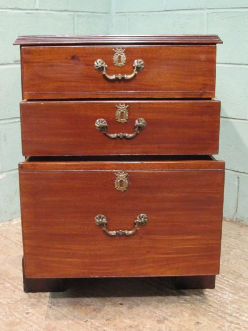 fig 2. ANTIQUE GEORGIAN REGENCY MAHOGANY NARROW CHEST OF DRAWERS C1820