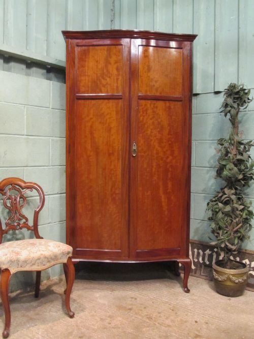 Antique Edwardian Mahogany Serpentine Shaped Hall Wardrobe C1900