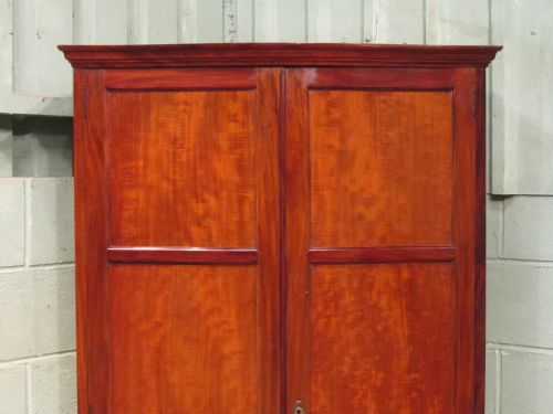fig 2. ANTIQUE EDWARDIAN MAHOGANY SERPENTINE SHAPED HALL WARDROBE C1900