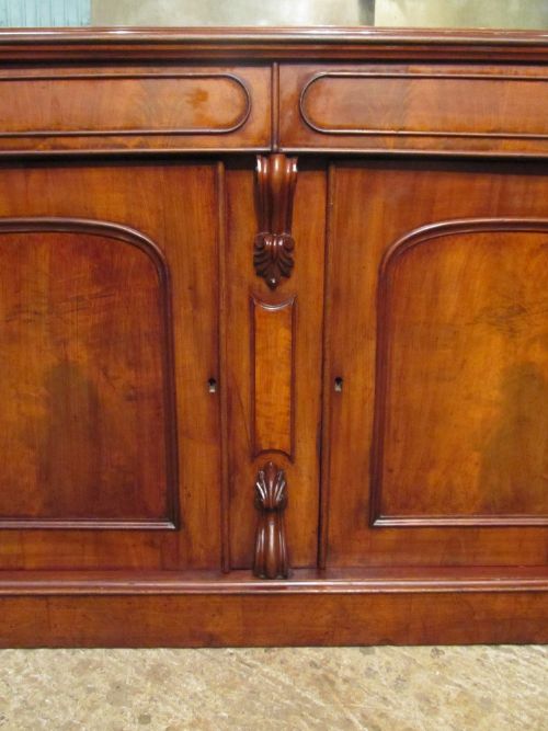 fig 1. ANTIQUE VICTORIAN MAHOGANY CHIFFONIER C1880