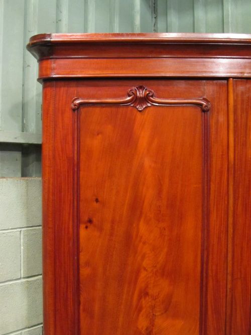 fig 1. ANTIQUE VICTORIAN MAHOGANY DOUBLE WARDROBE C1880