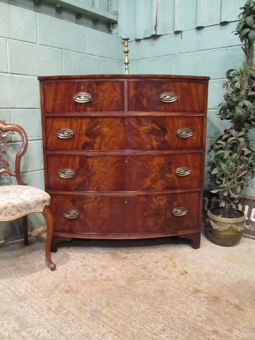 Antique Georgian Regency Flamed Mahogany Bow Front Chest of Drawers C1820
