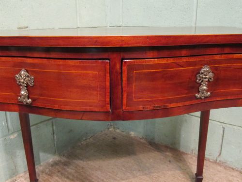 fig 2. ANTIQUE EDWARDIAN MAHOGANY SIDE TABLE C1900