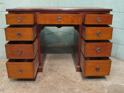 fig 2. ANTIQUE EDWARDIAN MAHOGANY TWIN PEDESTAL DESK C1900