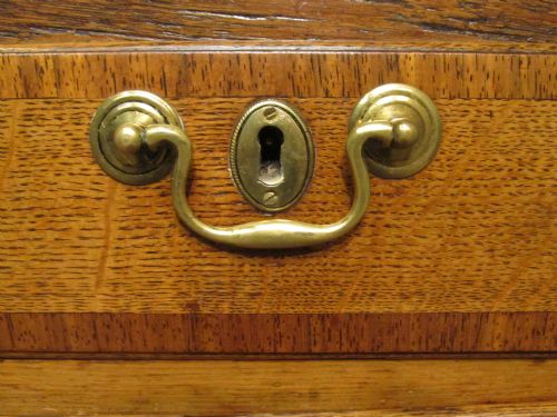 fig 1. Antique Georgian Oak Chest of Drawers c1780