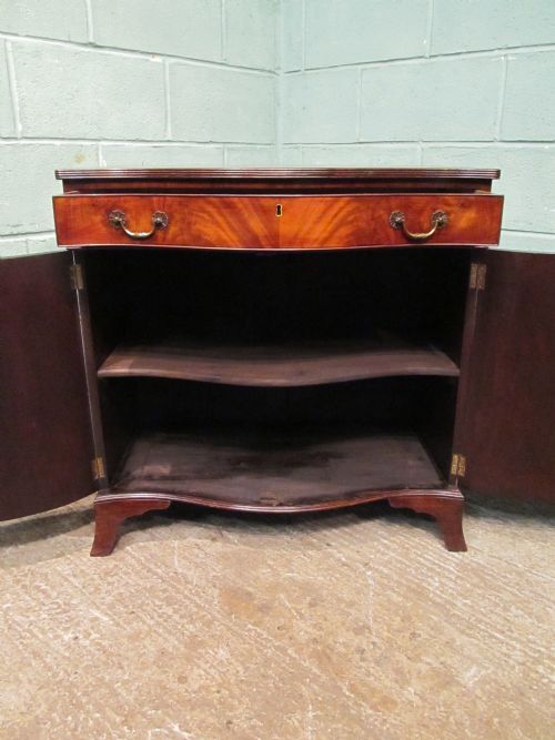 fig 2. Antique Edwardian Mahogany Serpentine Fronted Cupboard c1900