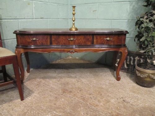 Antique Italian Burr Walnut Console Hall Table C1920