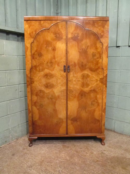 fig 1. Antique Walnut 3 Piece Bedroom Suite By Warring & Gillow c1920