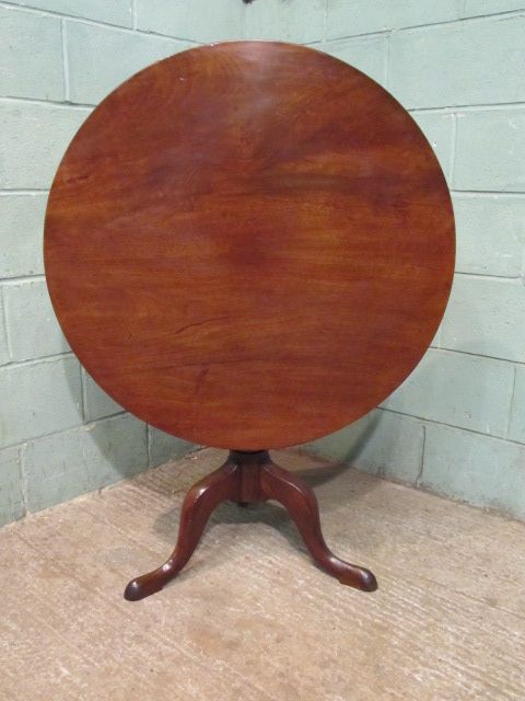 Antique Georgian Mahogany Tilt Top Table C1780