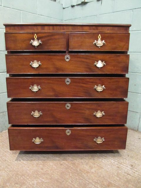 fig 2. Antique Regency Mahogany Chest of drawers c1820
