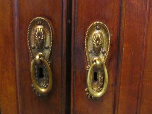 fig 2. Antique Victorian Mahogany Bowfront Wardrobe c1880