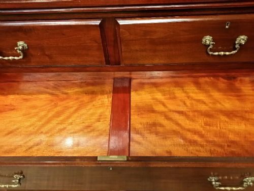 fig 2. ANTIQUE VICTORIAN MAHOGANY CHEST OF DRAWERS C1880