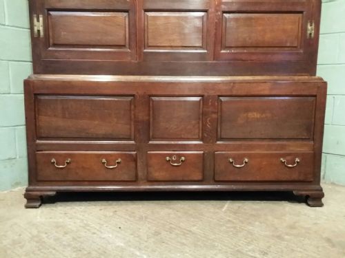 fig 2. ANTIQUE GEORGIAN PERIOD OAK TACK CUPBOARD C1760