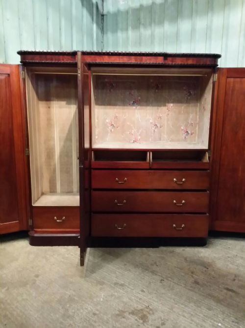 fig 1. ANTIQUE VICTORIAN SCOTTISH MAHOGANY TRIPLE WARDROBE C1880