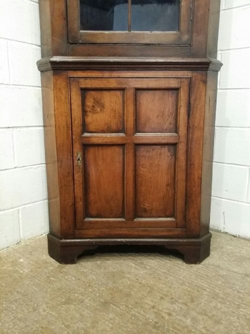 fig 2. ANTIQUE GEORGIAN OAK FULL HEIGHT CORNER CUPBOARD C1780