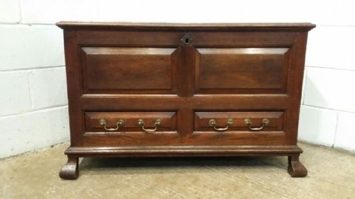 fig 2. ANTIQUE LATE GEORGIAN JOINED OAK MULE CHEST C1800