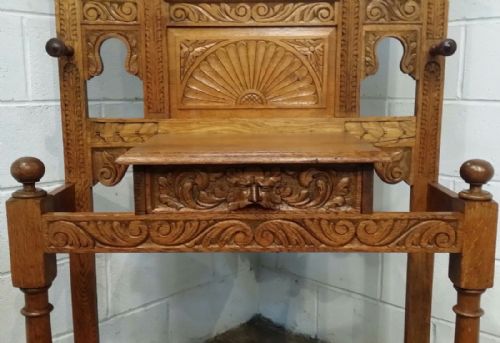 fig 1. ANTIQUE VICTORIAN LIGHT OAK CARVED GREEN MAN HALLSTAND. C1880