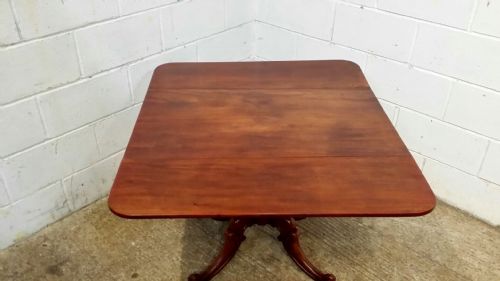 fig 1. ANTIQUE WILLIAM 1V MAHOGANY PEMBROKE TABLE C1830