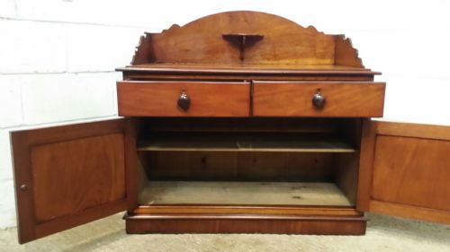 fig 2. ANTIQUE VICTORIAN MAHOGANY WASHSTAND CUPBOARD C1880