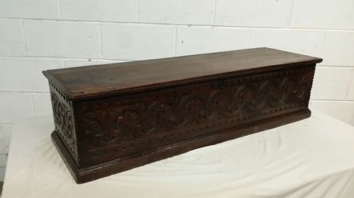 fig 1. ANTIQUE EARLY 18TH CENTURY PERIOD CARVED JOINED OAK BOX C1720