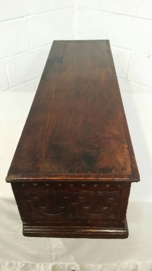 fig 2. ANTIQUE EARLY 18TH CENTURY PERIOD CARVED JOINED OAK BOX C1720