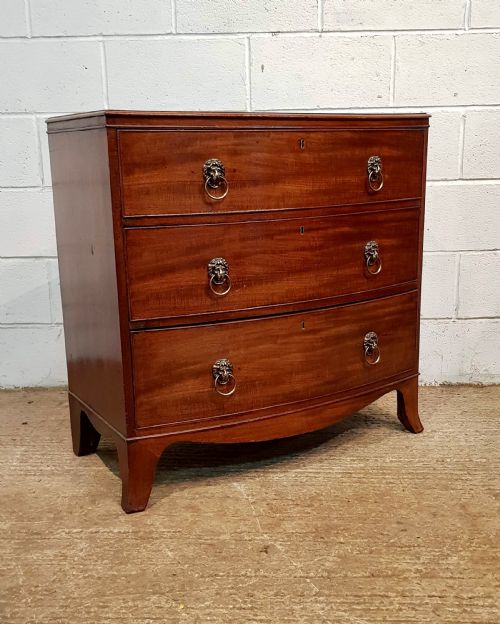 fig 1. ANTIQUE REGENCY MAHOGANY BOW FRONT CHEST OF DRAWERS C1820