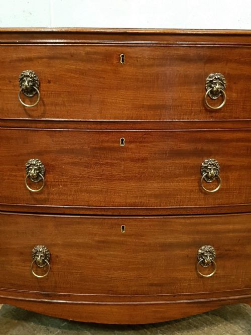 fig 2. ANTIQUE REGENCY MAHOGANY BOW FRONT CHEST OF DRAWERS C1820