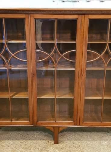 fig 2. ANTIQUE EDWARDIAN MAHOGANY THREE DOOR GLAZED BOOKCASE C1900