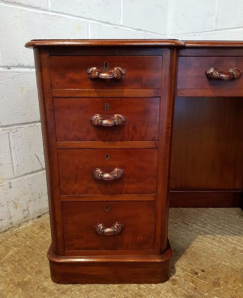 fig 2. ANTIQUE VICTORIAN MAHOGANY PEDASTAL DESK C1880