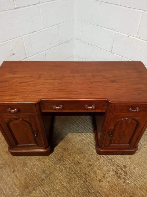 fig 2. ANTIQUE VICTORIAN MAHOGANY TWIN PEDESTAL DESK C1880