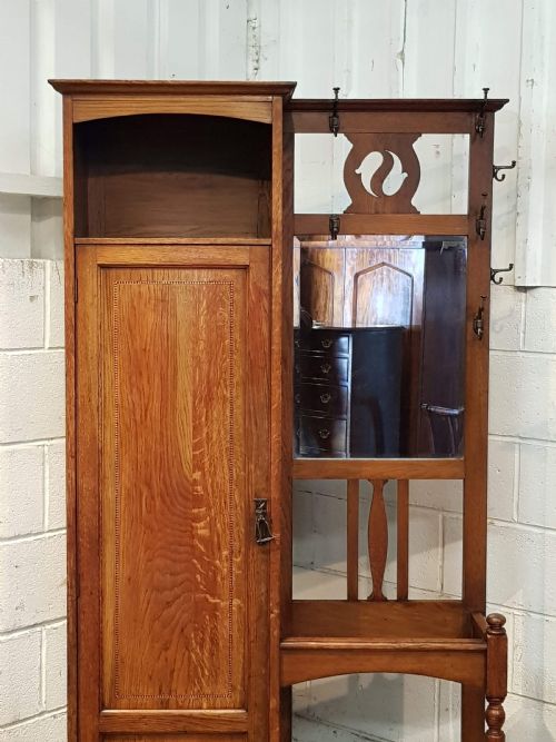 fig 2. ANTIQUE ARTS & CRAFTS OAK HALL STAND C1890