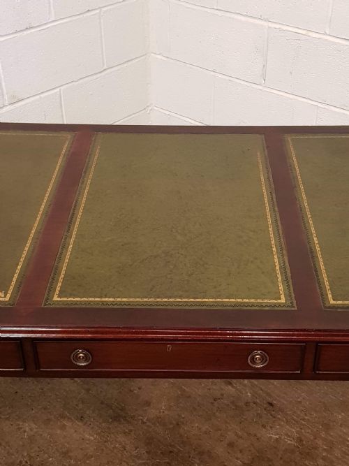 fig 1. ANTIQUE WILLIAM 1V MAHOGANY PARTNERS DESK WITH GILLOWS LEGS C1830