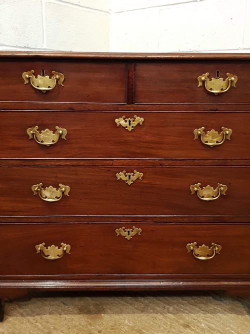 fig 1. ANTIQUE 18TH CENTURY PERIOD MAHOGANY SMALL CHEST OF DRAWERS C1780