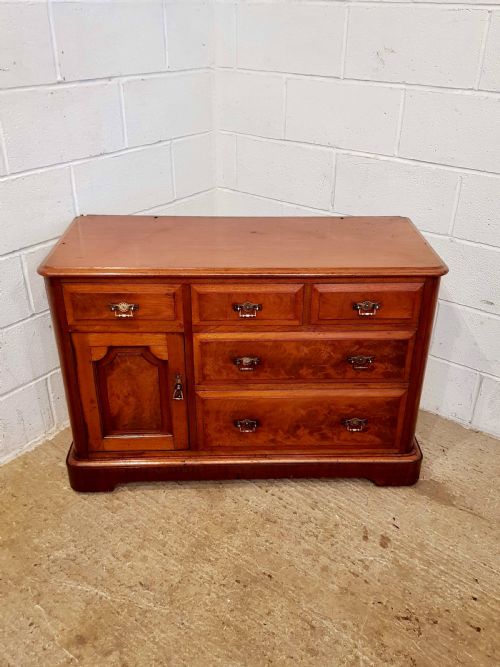 fig 1. ANTIQUE VICTORIAN MAHOGANY WASHSTAND C1880