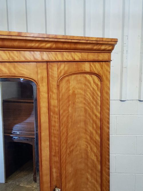 fig 2. ANTIQUE VICTORIAN SATIN BIRCH TRIPLE WARDROBE COMPACTUM C1880