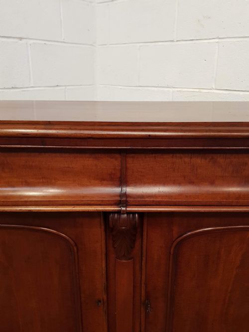 fig 1. ANTIQUE VICTORIAN MAHOGANY CHIFFONIER C1880