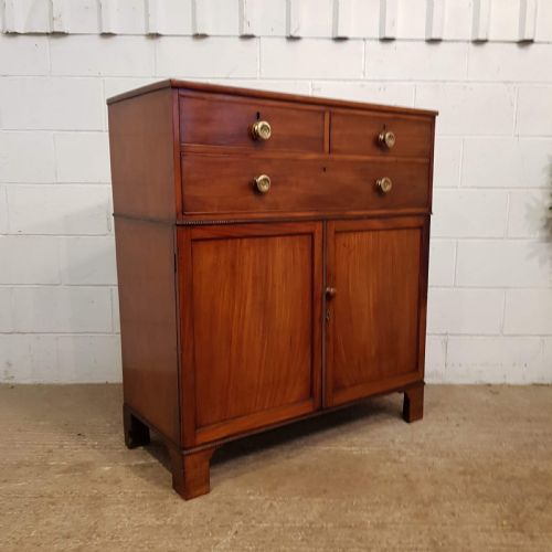 fig 2. ANTIQUE REGENCY MAHOGANY LOW CLOTHES PRESS C1820