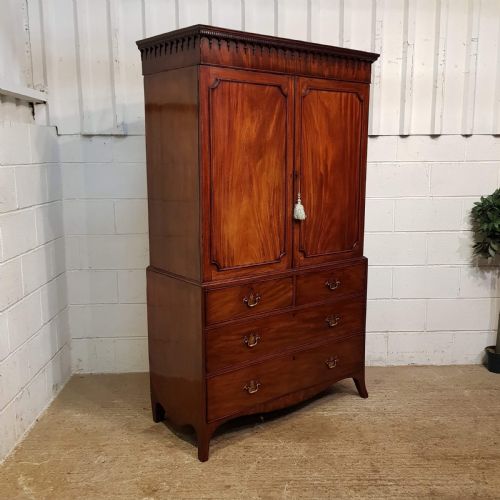 fig 2. ANTIQUE REGENCY MAHOGANY CLOTHES PRESS C1820